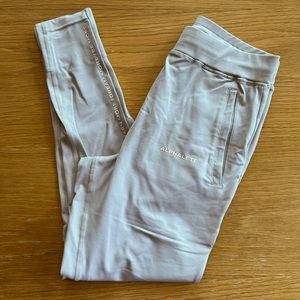 Alphalete - Athletic Joggers - S
